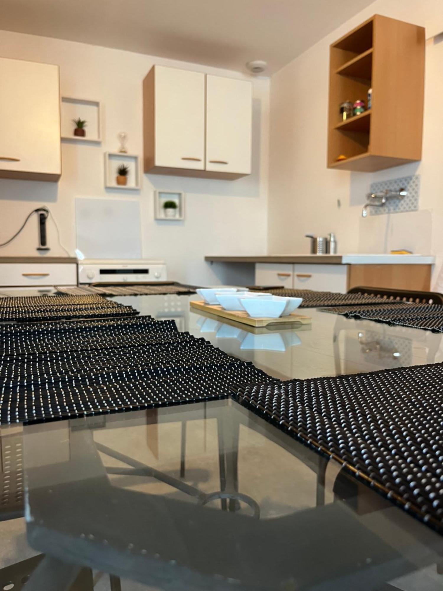 Le Barnave Apartment Валанс Екстериор снимка